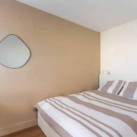 Le Chaleureux, 68M2, 6 Personnes, 3 Chambres, Avec Climatisation * 南锡