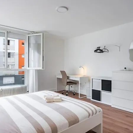 Le Chaleureux, 68M2, 6 Personnes, 3 Chambres, Avec Climatisation 公寓 南锡