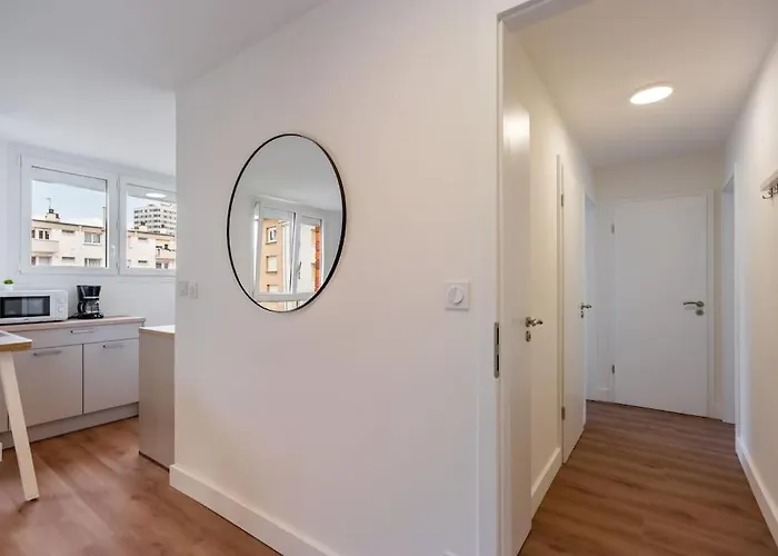 Le Chaleureux, Fraichement Renove *