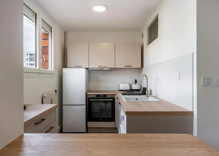 Le Chaleureux, Fraichement Renove *